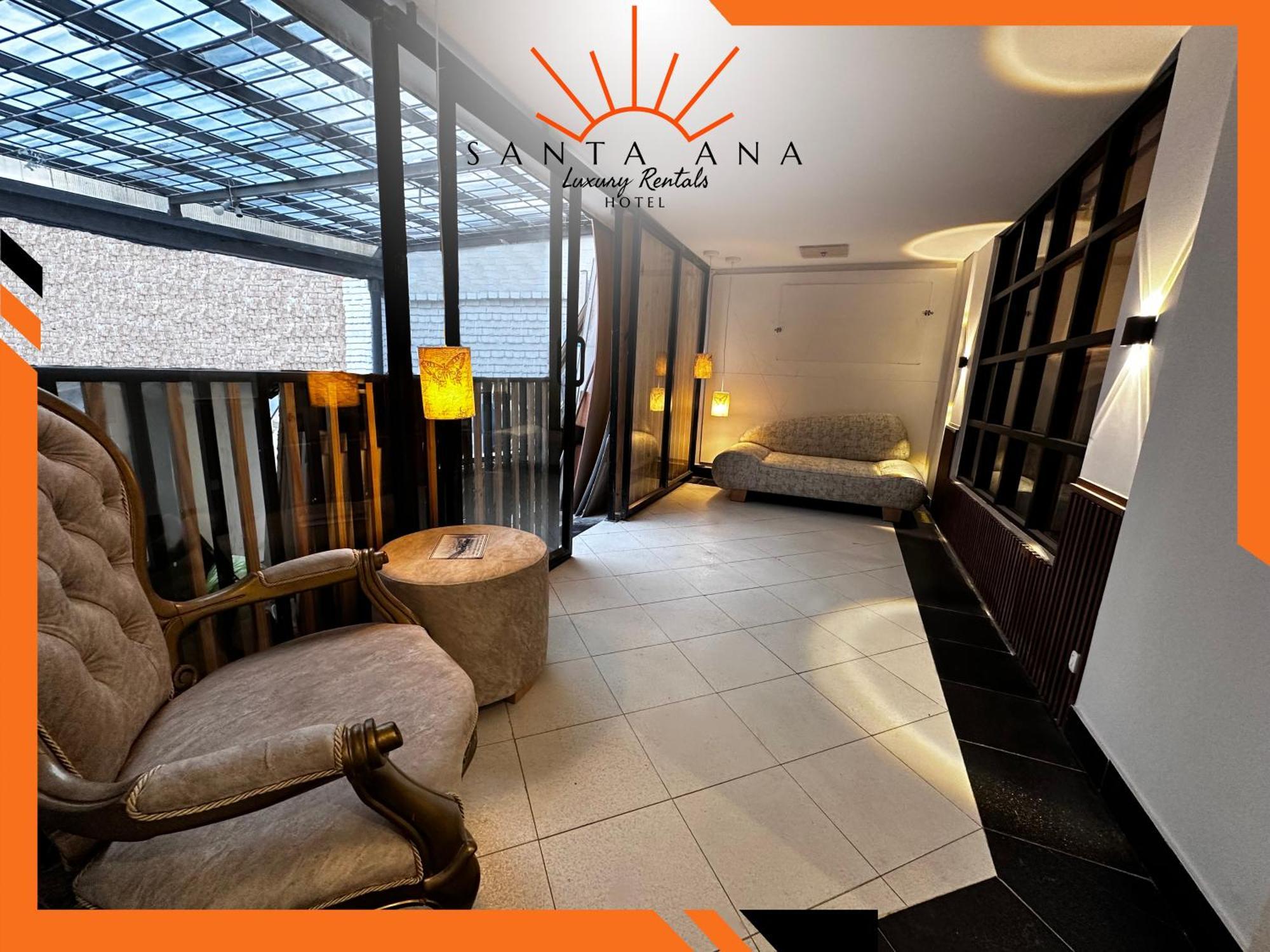 Hotel Santa Ana Luxury Rentals - 113 — Photos 2